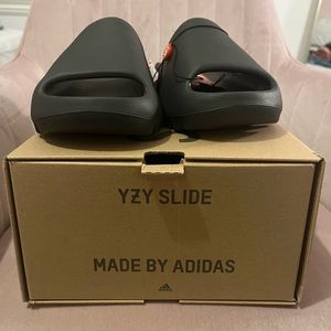 Yeezy Slides